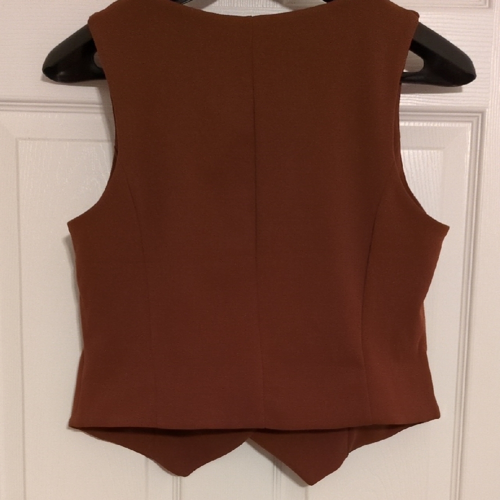 Moa Moa Chestnut Button-Up Vest - Picture 4 of 4